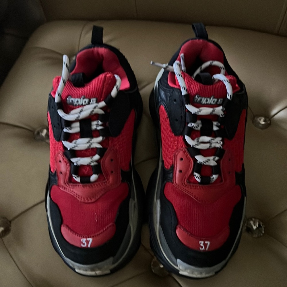 Red and black Balenciagas. Triple S.  NO BOX